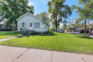 215 W Division St, Coal City, IL 60416 - Photo 1