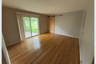 8936 Northshore Drive #104D, Des Plaines, IL 60016 - Photo 11