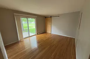 8936 Northshore Dr, Des Plaines, IL 60016 - Photo 11