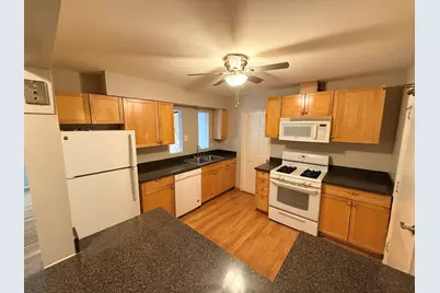 8936 Northshore Drive #104D, Des Plaines, IL 60016 - Photo 5