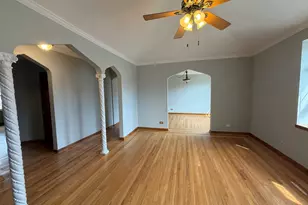 10913 S Longwood Dr, Chicago, IL 60643 - Photo 5