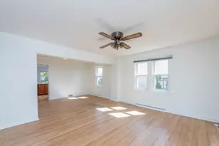 33771 N 2nd St, Grayslake, IL 60030 - Photo 9