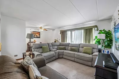 4500 W 93rd Street #1D, Oak Lawn, IL 60453 - Photo 3