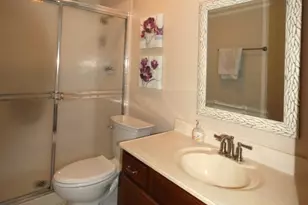 662 Regent Ln, Prospect Heights, IL 60070 - Photo 9