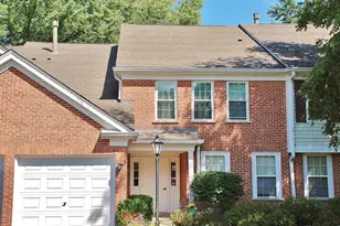 662 Regent Ln, Prospect Heights, IL 60070 - Photo 1