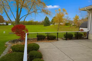 8226 Bob O Link Rd, Orland Park, IL 60462 - Photo 3