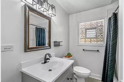 2326 Elmwood Avenue, Berwyn, IL 60402 - Photo 15