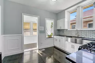 2326 Elmwood Ave, Berwyn, IL 60402 - Photo 9