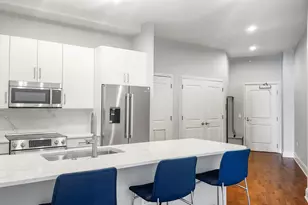 850 N Lake Shore Dr, Chicago, IL 60611 - Photo 9