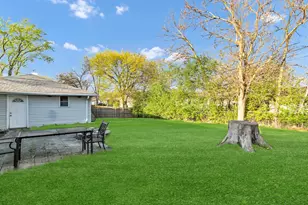111 S Bartlett Rd, Streamwood, IL 60107 - Photo 21