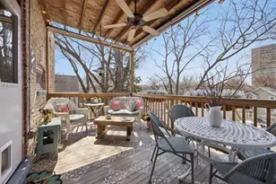 233 Clinton Ave, Oak Park, IL 60302 - Photo 17