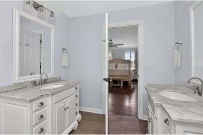 1614 Sawyer Avenue, Glen Ellyn, IL 60137 - Photo 17