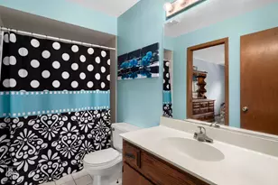 3235 192nd St, Lansing, IL 60438 - Photo 9