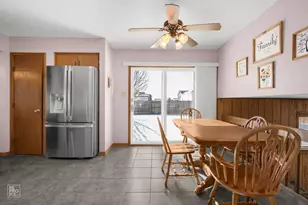 3235 192nd St, Lansing, IL 60438 - Photo 7