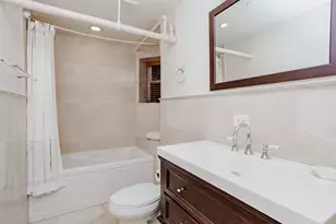 622 W Briar Pl, Chicago, IL 60657 - Photo 15