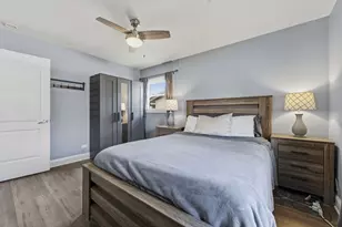 441 Walnut Ln, Elk Grove Village, IL 60007 - Photo 15