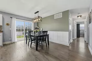 441 Walnut Ln, Elk Grove Village, IL 60007 - Photo 9