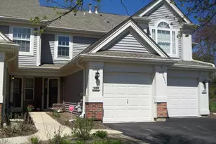 1069 Talbots Ln, Elk Grove Village, IL 60007 - Photo 1