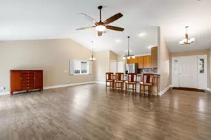 28621 Wagon Trail Rd, Lakemoor, IL 60051 - Photo 5