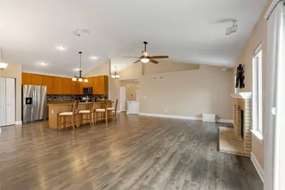 28621 Wagon Trail Road, Lakemoor, IL 60051 - Photo 3