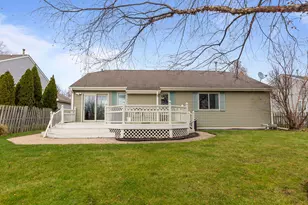 28621 Wagon Trail Rd, Lakemoor, IL 60051 - Photo 21