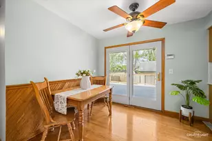 1117 Douglas Ave, Aurora, IL 60505 - Photo 5