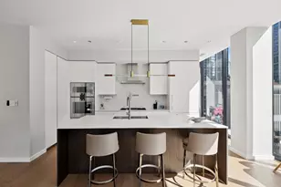 56 W Huron St, Chicago, IL 60654 - Photo 9