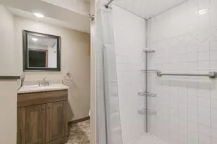 9534 S Sacramento Ave, Evergreen Park, IL 60805 - Photo 9