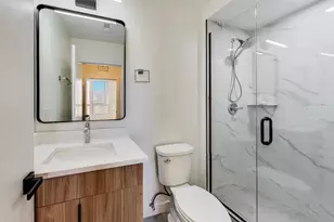 1950 W Lawrence Ave, Chicago, IL 60640 - Photo 9