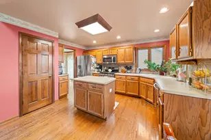 520 Rees St, Hinckley, IL 60520 - Photo 9