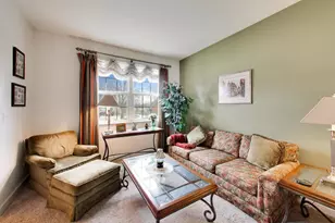 5660 Trinity Ct, Gurnee, IL 60031 - Photo 5