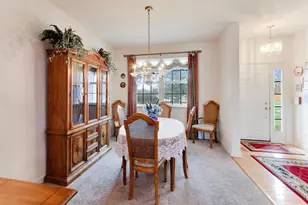 5660 Trinity Ct, Gurnee, IL 60031 - Photo 7