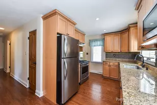 856 N Webster St, Naperville, IL 60563 - Photo 7