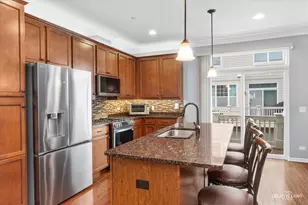 409 Lexington Ln, Rolling Meadows, IL 60008 - Photo 7