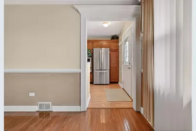 7525 Lorel Avenue, Burbank, IL 60459 - Photo 5