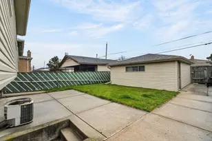 7525 Lorel Ave, Burbank, IL 60459 - Photo 25