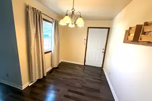 408 E Croan St, Irvington, IL 62848 - Photo 3