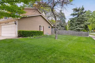 5S671 Park Meadow Dr, Naperville, IL 60540 - Photo 35