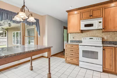 5S671 Park Meadow Drive, Naperville, IL 60540 - Photo 7