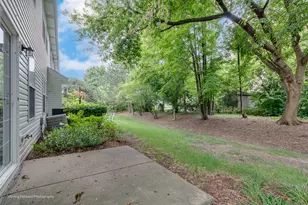 2417 Stoughton Cir, Aurora, IL 60502 - Photo 7