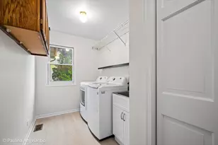 1713 Edgewood Dr, Algonquin, IL 60102 - Photo 23