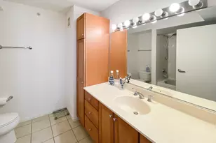 9655 Woods Dr, Skokie, IL 60077 - Photo 9