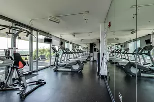 9655 Woods Dr, Skokie, IL 60077 - Photo 13