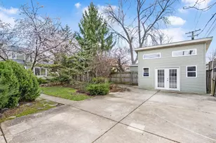 1043 N Grove Ave, Oak Park, IL 60302 - Photo 25