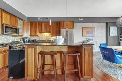 4350 N Broadway Street #1003, Chicago, IL 60613 - Photo 5