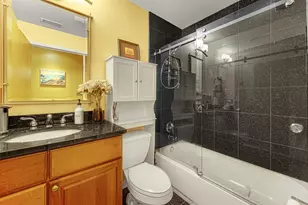 4350 N Broadway St, Chicago, IL 60613 - Photo 21