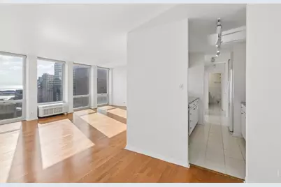 111 E Chestnut Street #25F, Chicago, IL 60611 - Photo 3