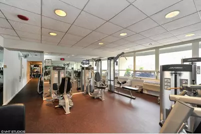 111 E Chestnut Street #25F, Chicago, IL 60611 - Photo 15