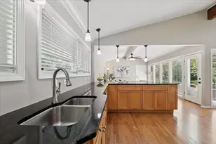 505 S Butterfield Rd, Libertyville, IL 60048 - Photo 5