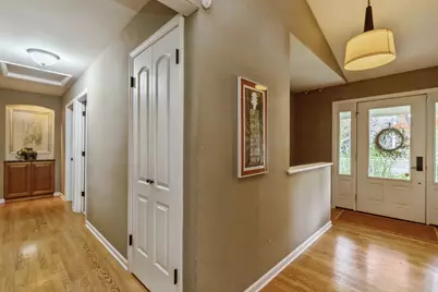 505 S Butterfield Road, Libertyville, IL 60048 - Photo 5